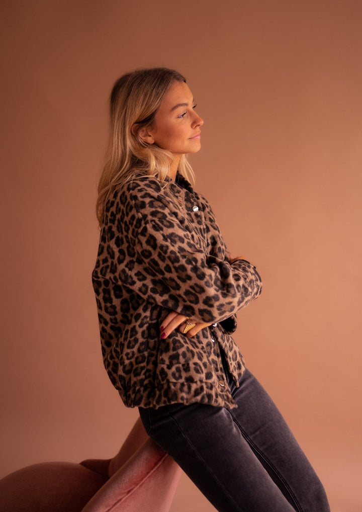 Elodie – Die Leoparden-Bomberjacke für mutige Looks mit Komfort